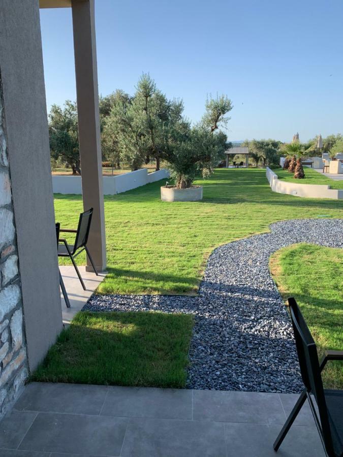 Castella Apartments فوروفورو المظهر الخارجي الصورة